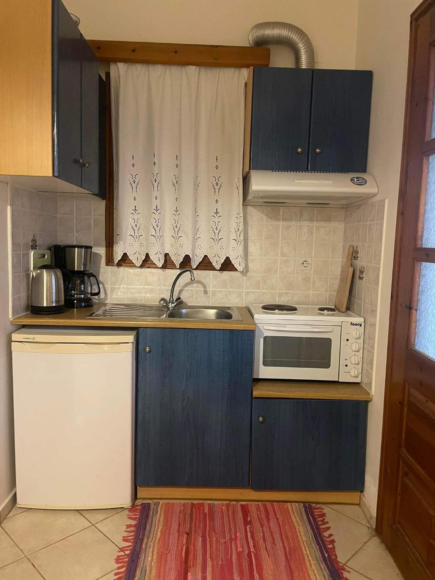 Tiki Rooms Marathókampos Екстериор снимка