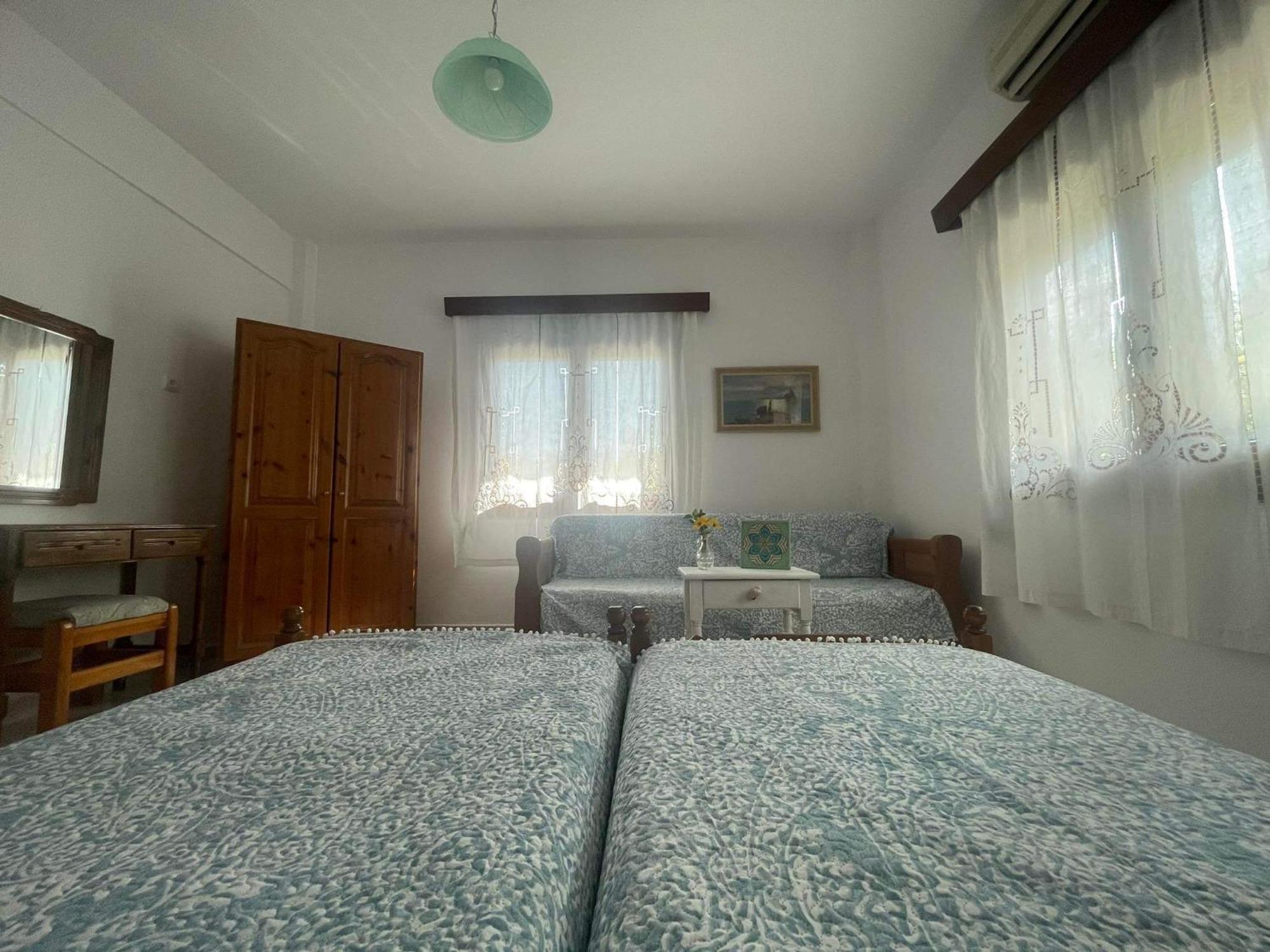 Tiki Rooms Marathókampos Екстериор снимка
