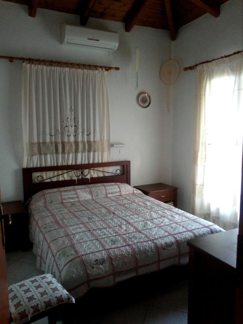 Tiki Rooms Marathókampos Екстериор снимка